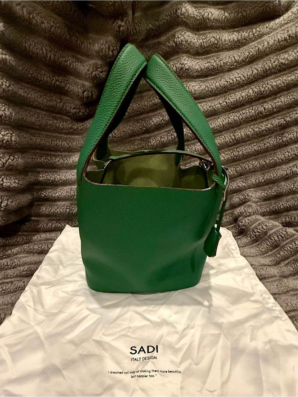 SADI classic soft leather bucket handbag green